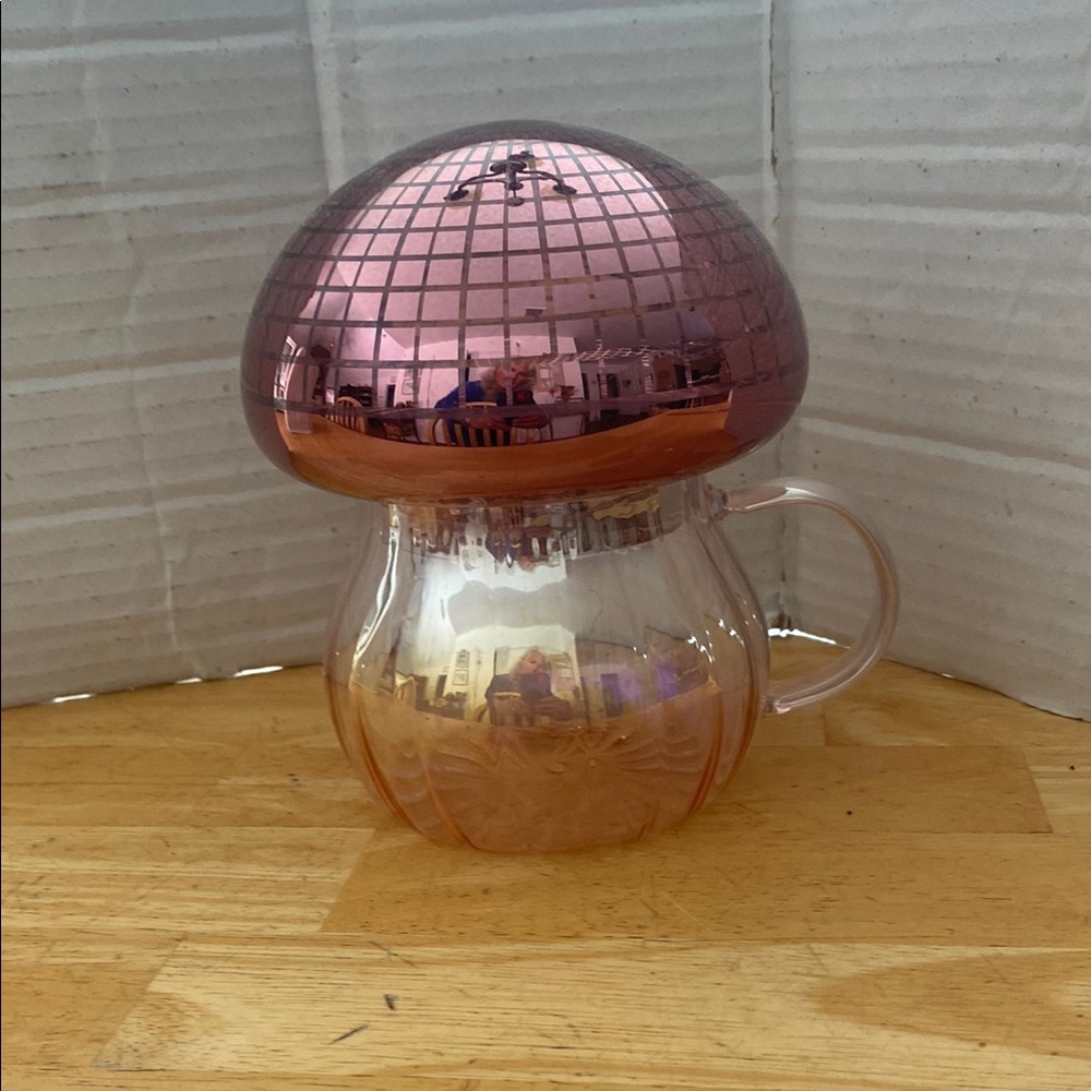 Mushroom Glass Mug with Sealed Lid-Pink